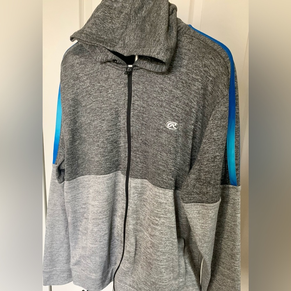 Rawlings hoodie size XL